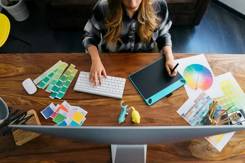 Grafiker Aranıyor - Yasmin Laminant Grafiker Aranıyor - Yasmin Laminant