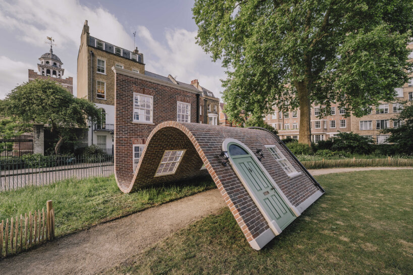 Alex Chinneck Tugla Cephe