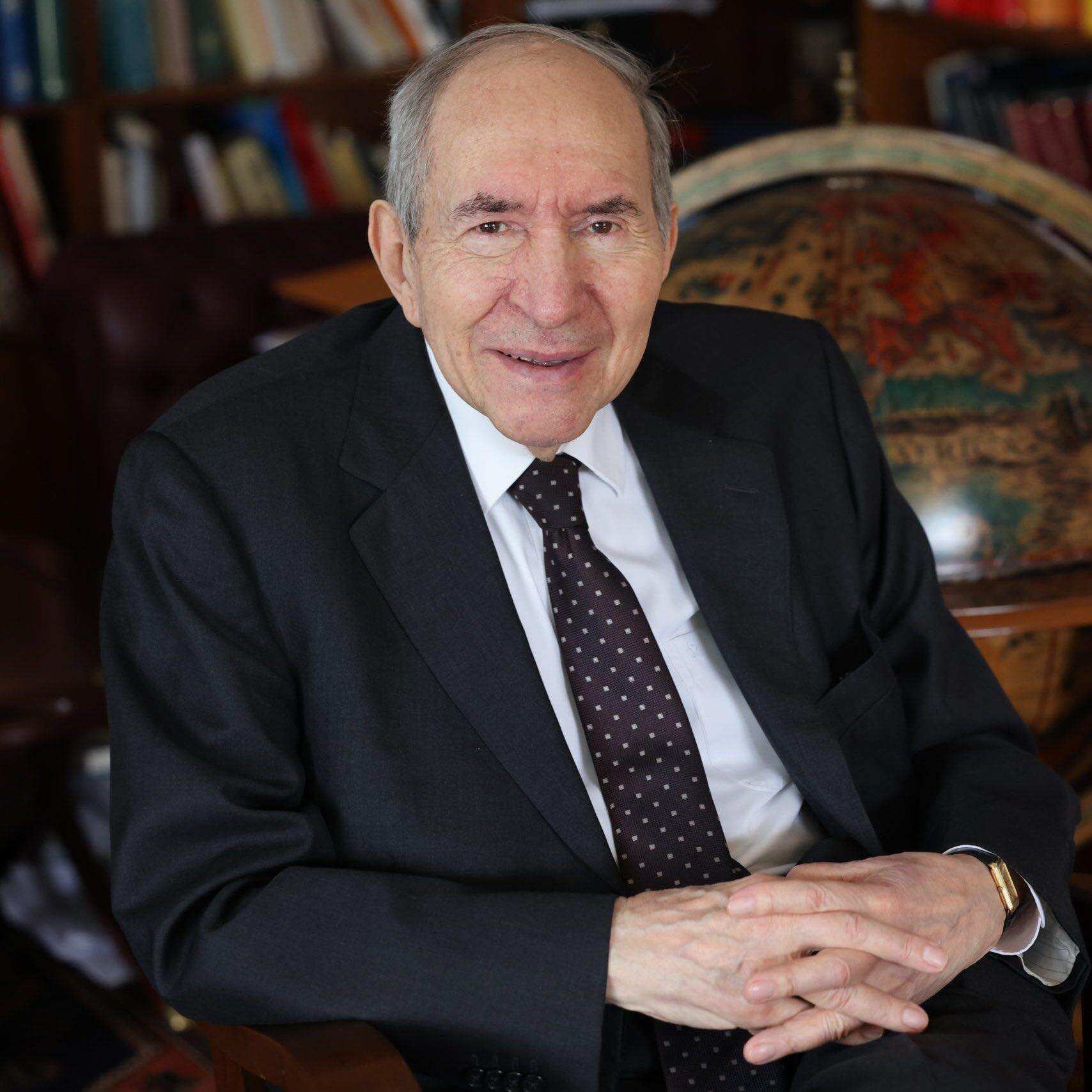 Altan Oymen 1