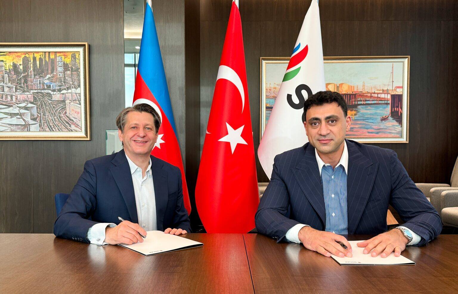 Cem CelebilersolKanan Mammadovsa