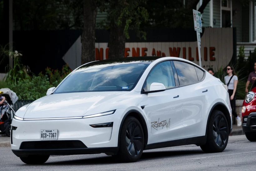 Tesla Robotaksi Kazası