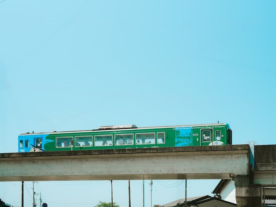 monet treni 6