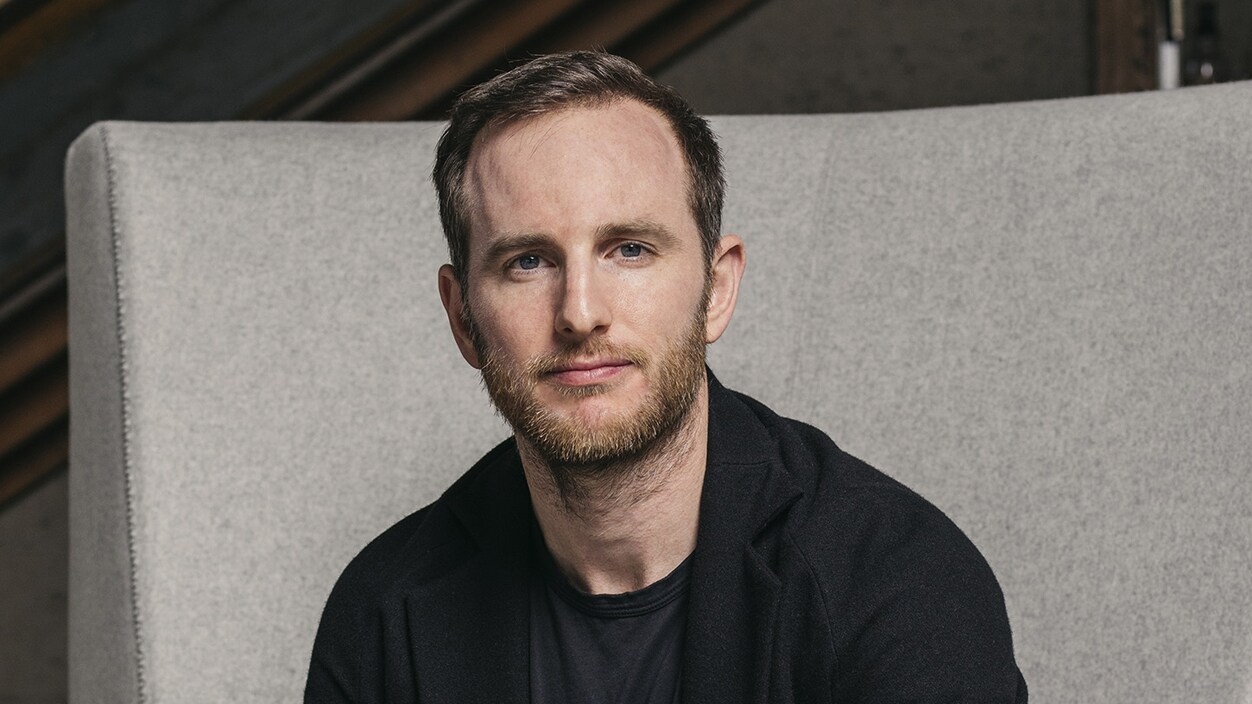 America by Design: Joe Gebbia ile Kamu Hizmetlerinde Dijital Dönüşüm 2 Joe Gebbia 1