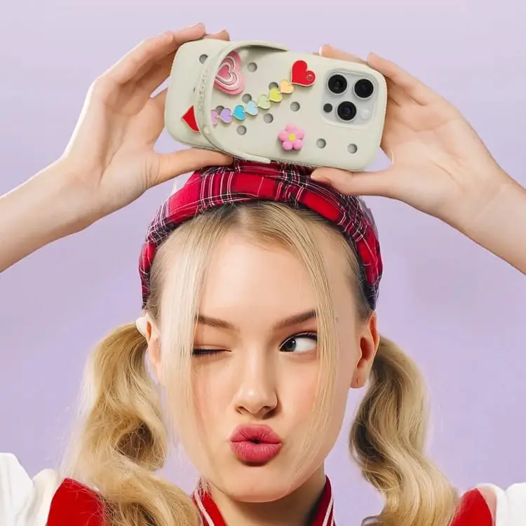Crocs telefon kılıfı