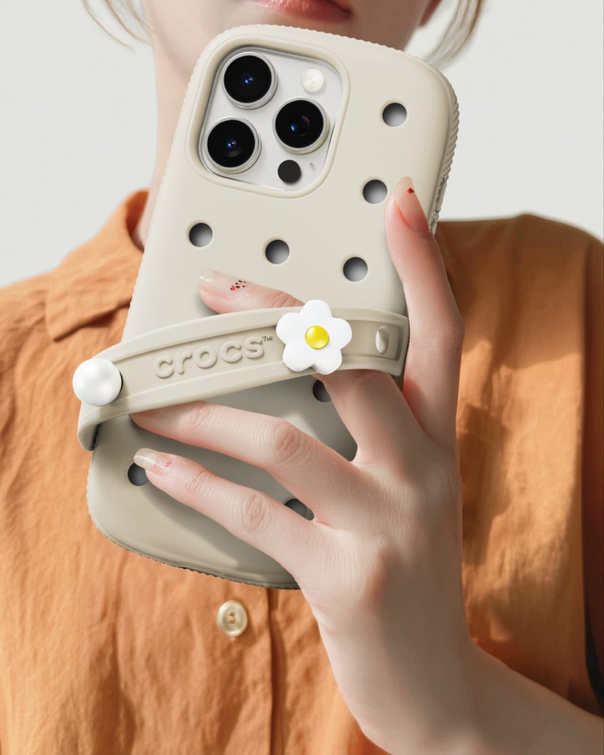 Crocs telefon kilifi.4