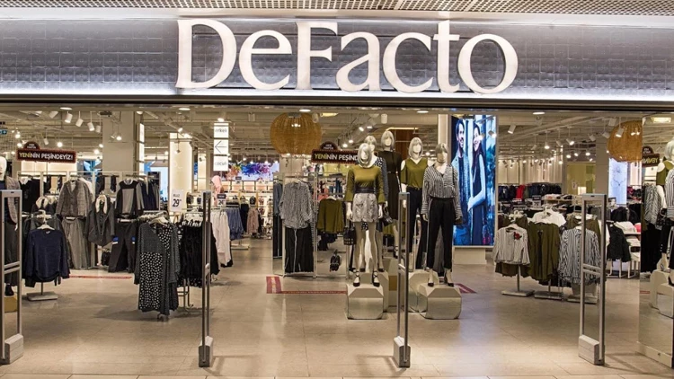 DeFacto 450 kişiyi işten çıkardı