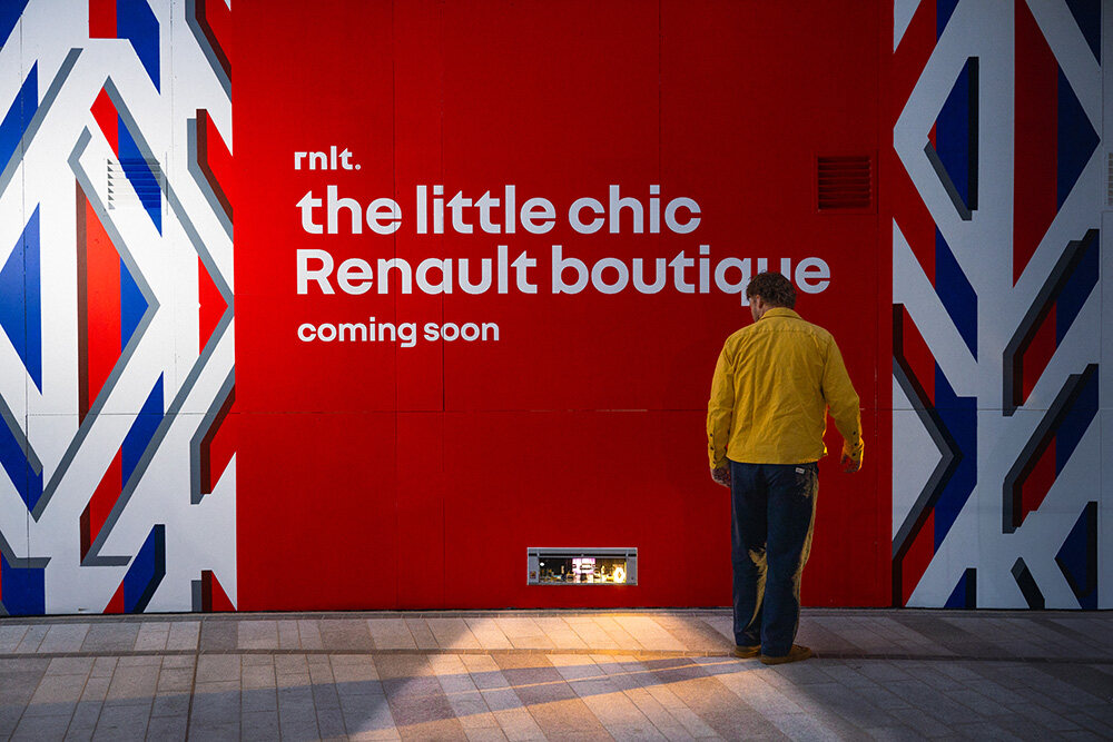 Renault RNLT showroom 1