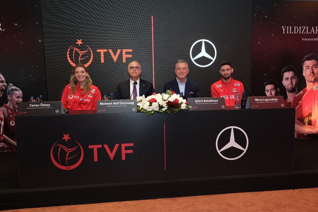 Mercedes Benz Turkiye Voleybol M 2