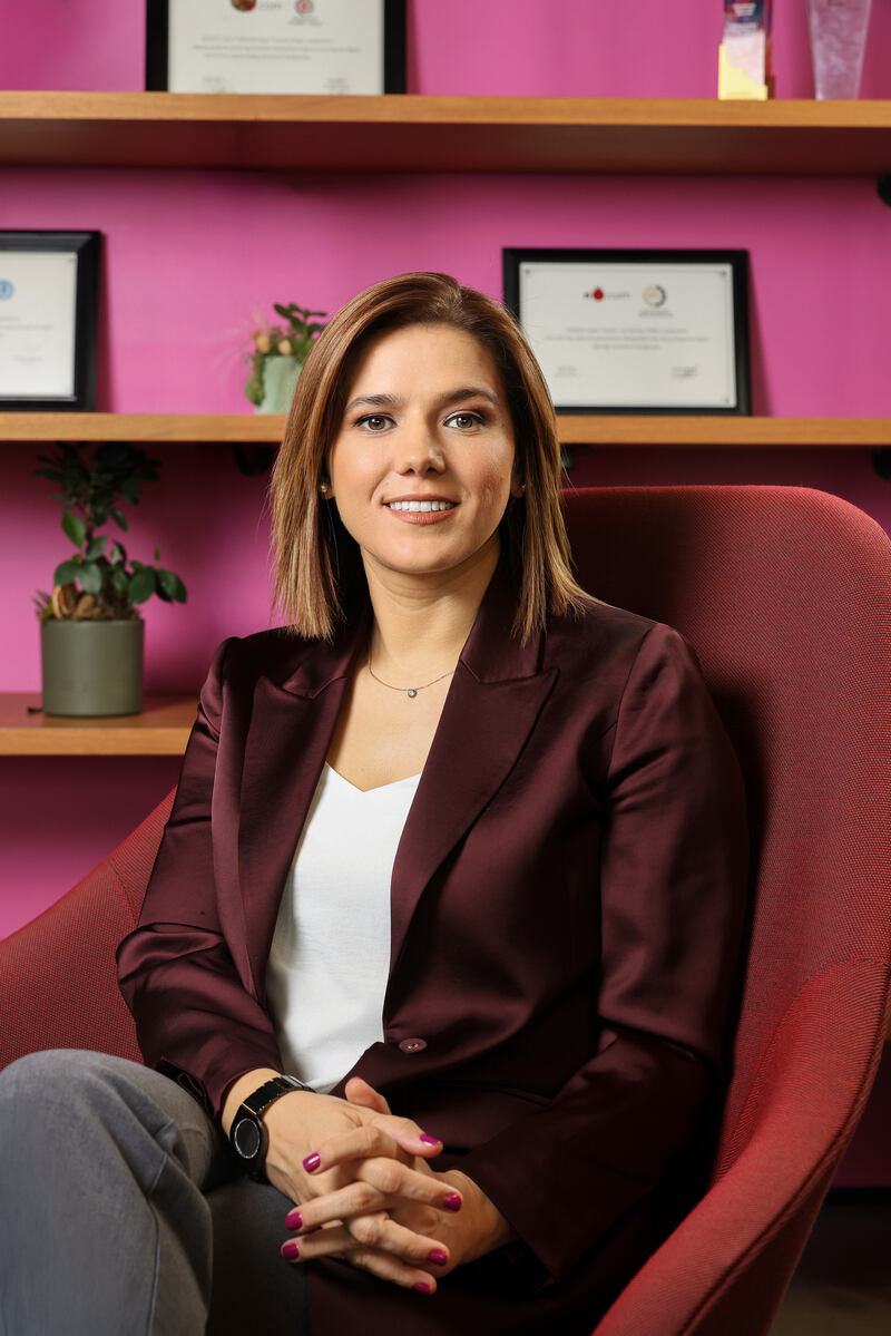 n11 Marka Yenilenmesi ve Yeni Logo Renkleri 2 n11 CEO Nihal Dindar Akın