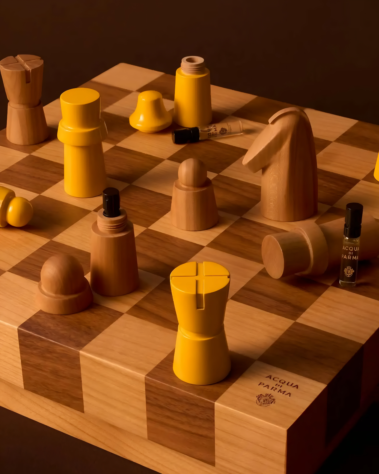 Satranc Taslarindan Parfum Cikan El Yapimi Satranc Takimi 7