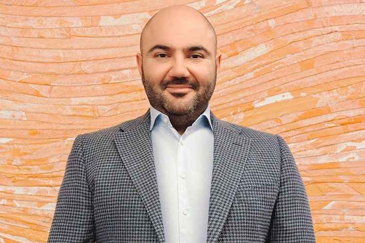 eren unlu n11 satis genel mudur yardimcisi oldu