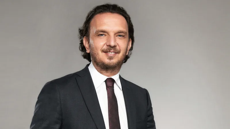 İngiltere’de 21 Pound’dan Milyonlara: Karaca’nın Küresel Liderlik Dersi 2 Ömer Barbaros Yiş