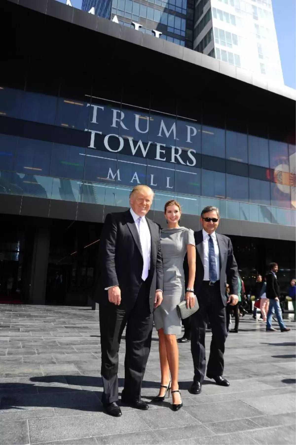 donald trump acilisa geldi