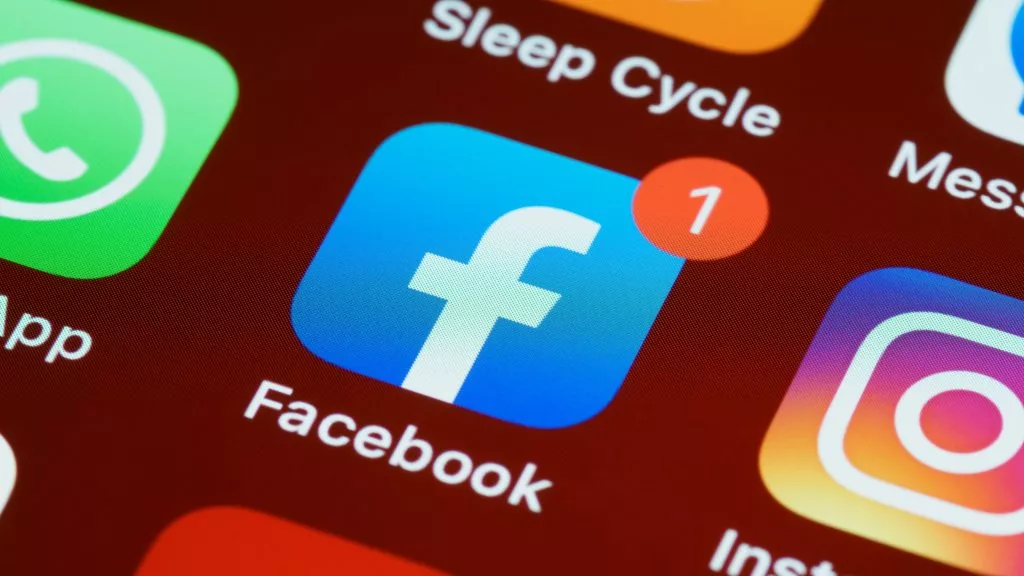 facebook para kazanriyor