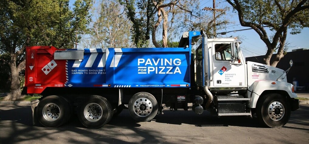 dominos100 1