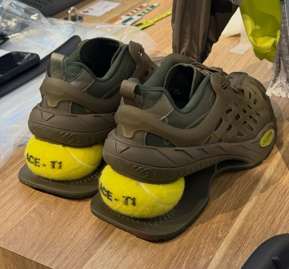 lacoste777 1